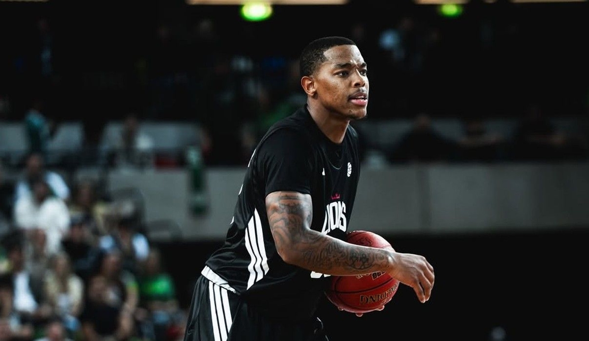 TOFAŞ, ABD'li basketbolcu Shavar Reynolds'ı kadrosuna kattı