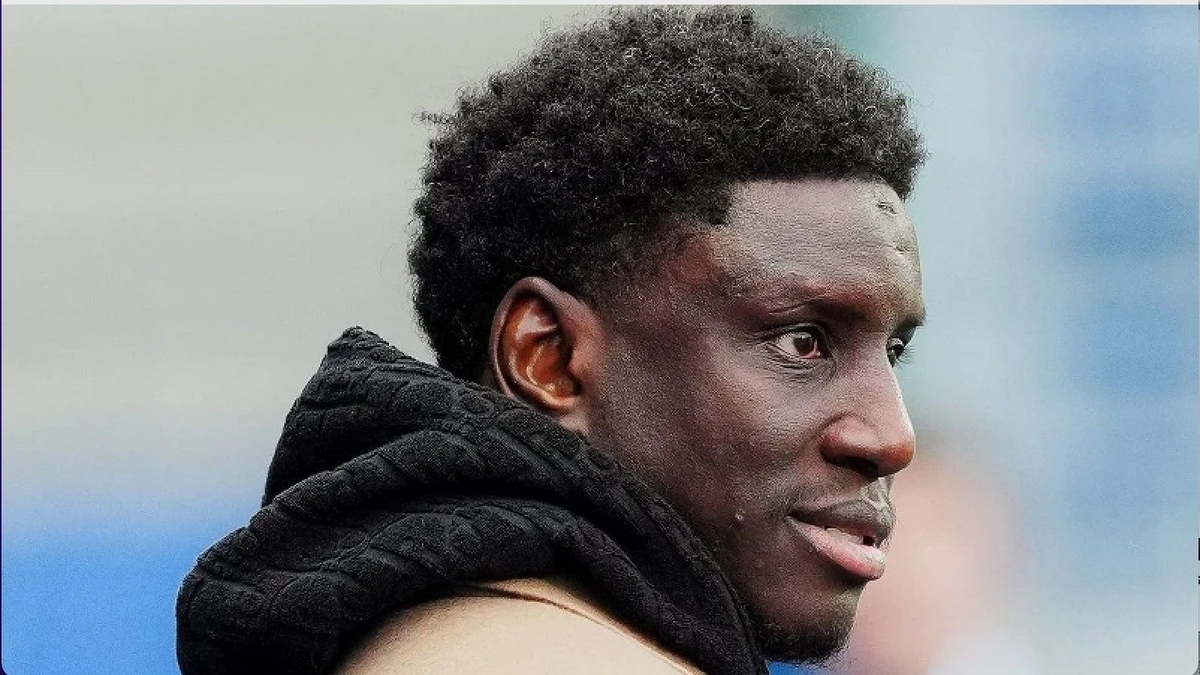 Demba Ba, yeni takımına imzayı attı