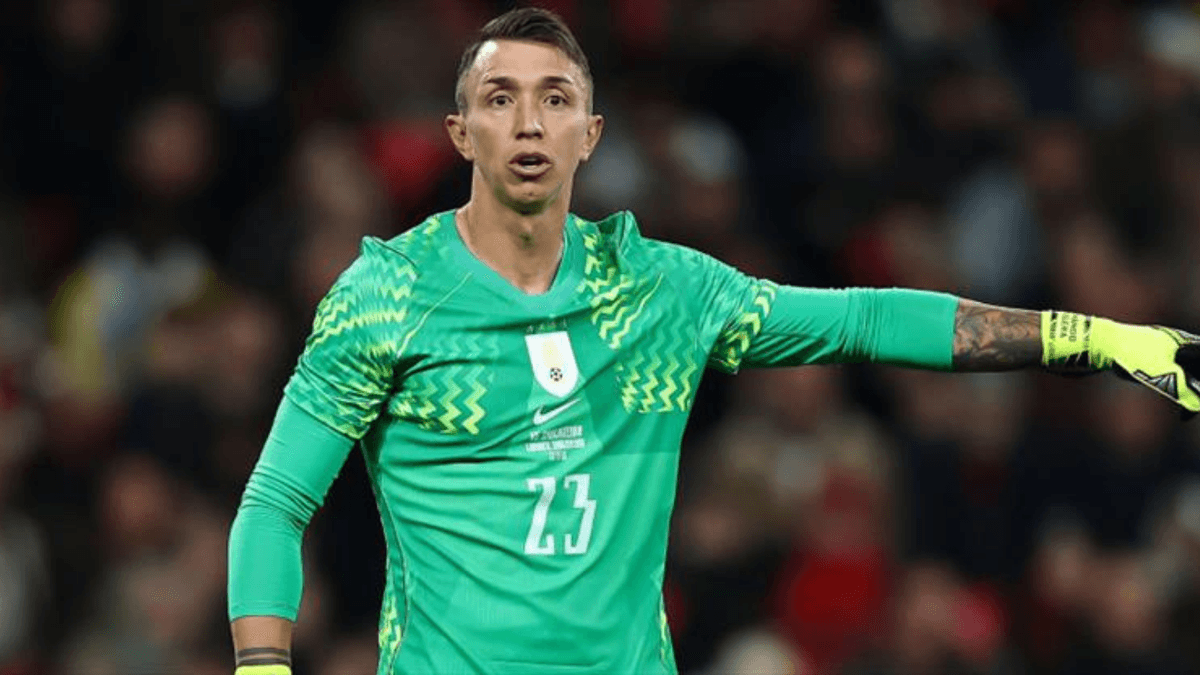 Muslera'ya FIFA'dan ret! Tarihe geçti ama özel armayı alamadı