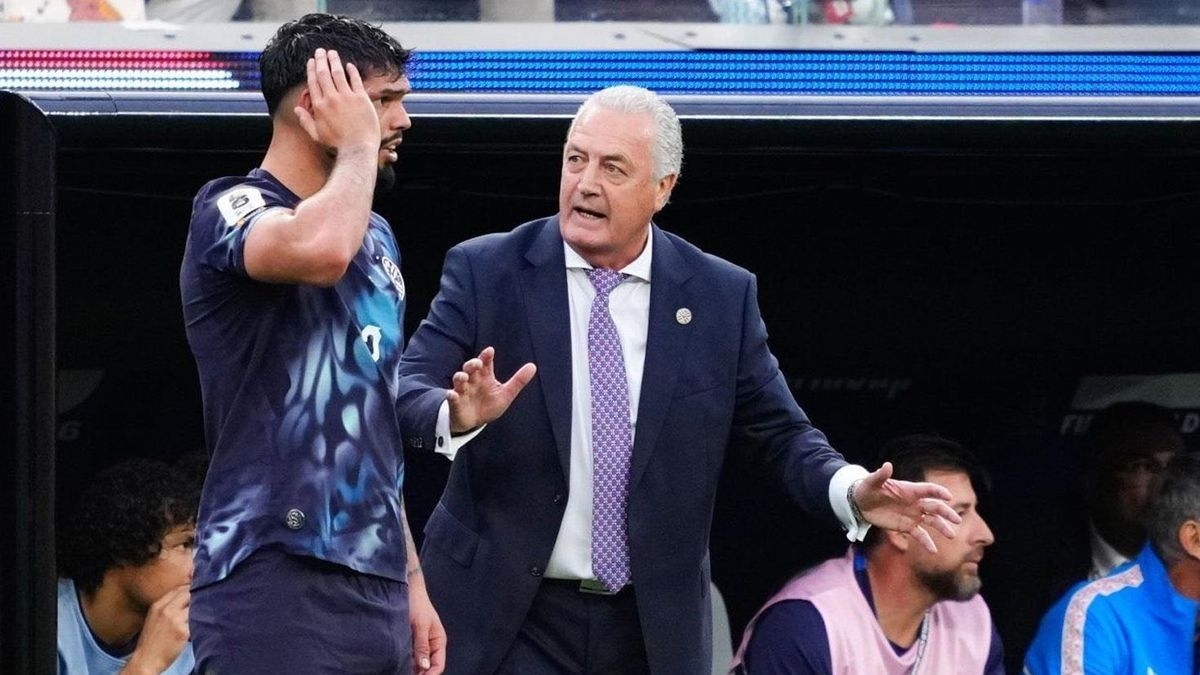 Hayallerimizi yıkan Paraguay hocasından maç sonu göndermesi!