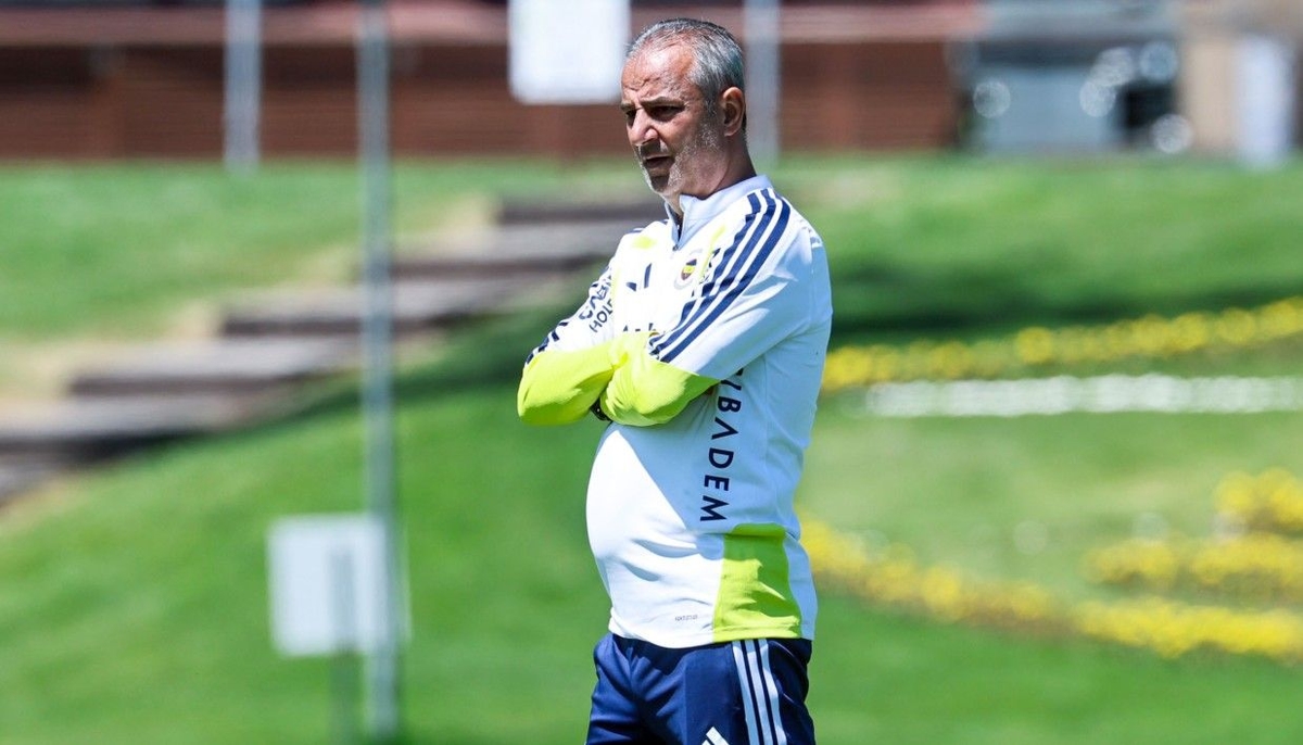 Fenerbahçe'de İsmail Kartal stoper tercihini yaptı!