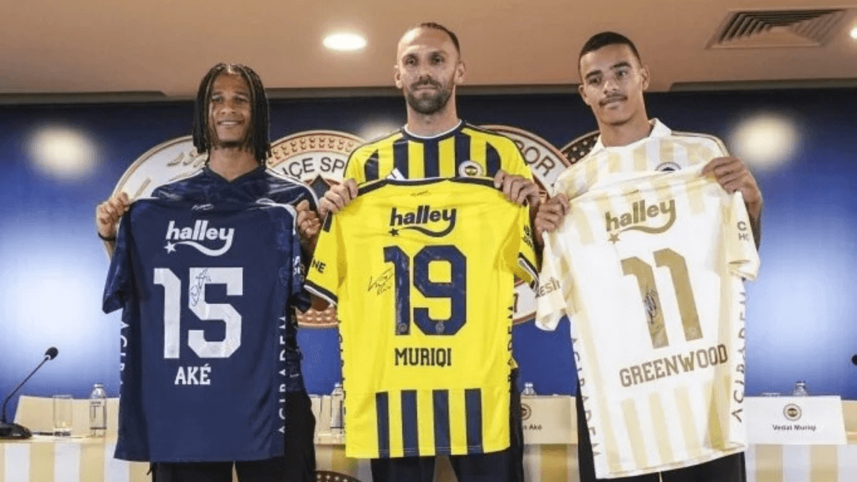 Fenerbahçe'nin UEFA kadrosu açıklandı
