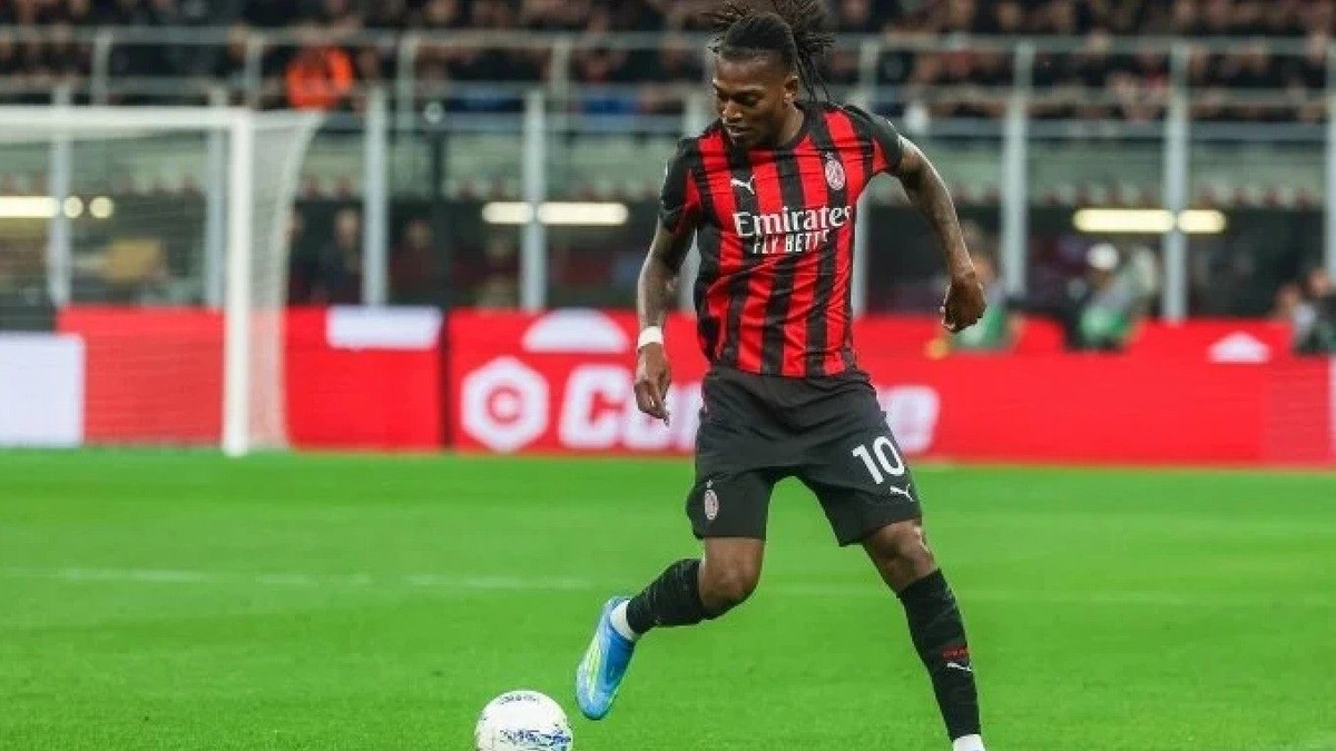 Galatasaray'dan Leao'ya 11 milyon euroluk teklif iddiası