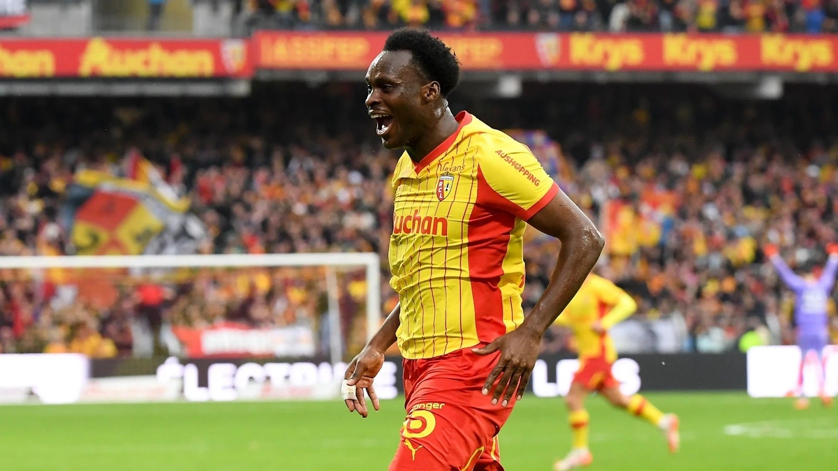 Galatasaray'dan savunmaya sürpriz hamle! Samson Baidoo için hamle yapıldı
