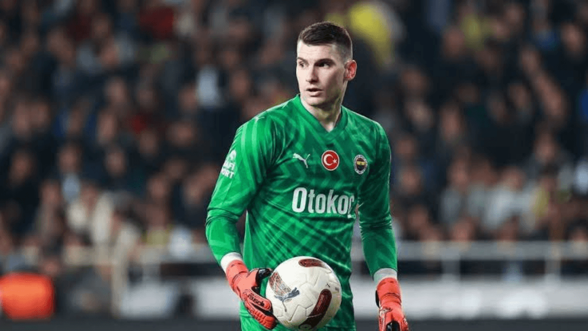 Fenerbahçe'de Livakovic'e ilk teklif! Yönetim geri çevirdi
