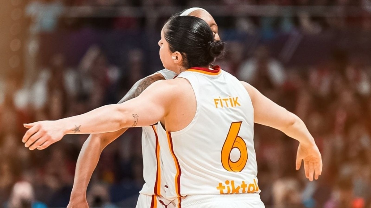 Galatasaray'da Gökşen Fitik'in sözleşmesi uzatıldı