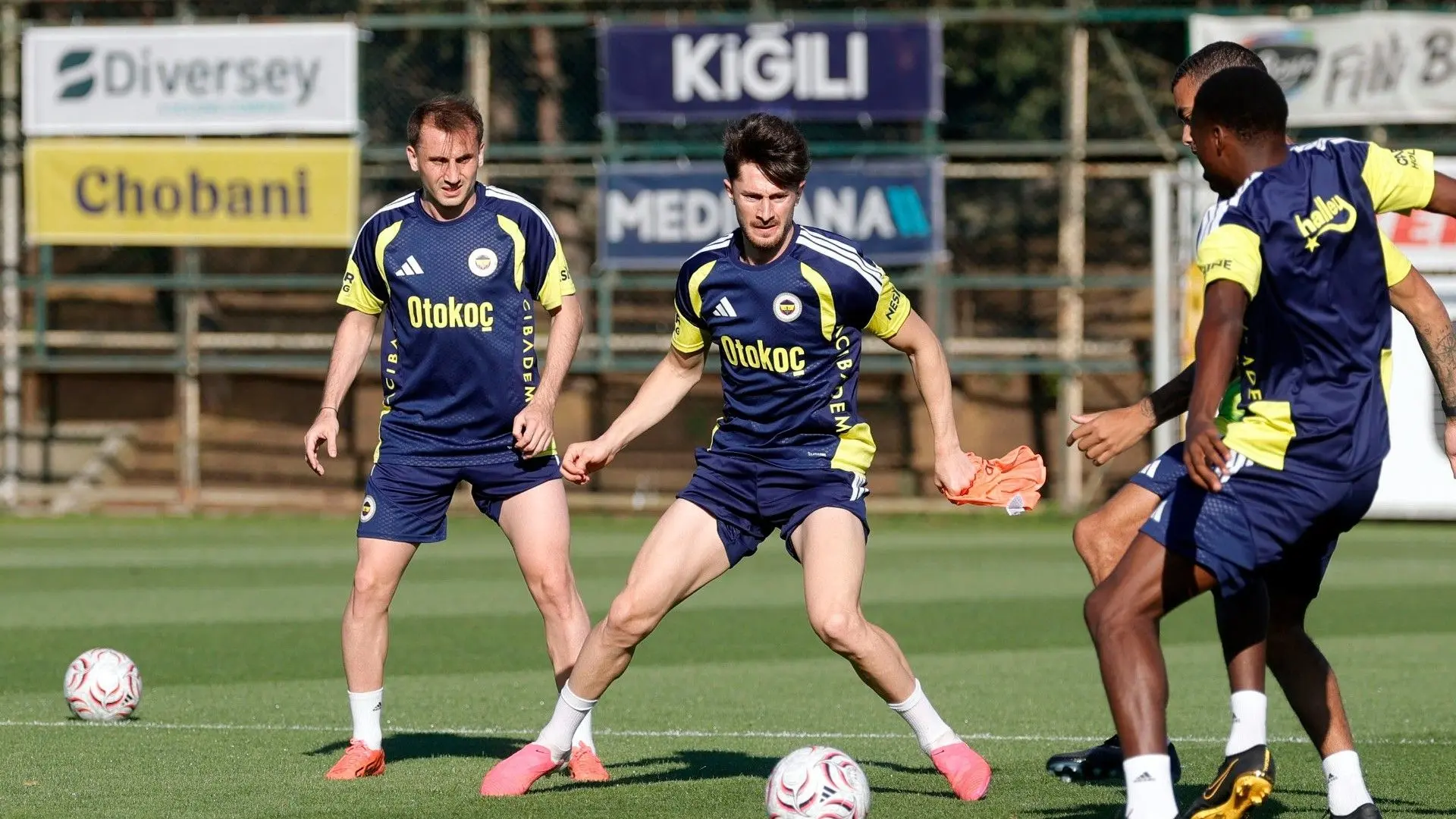 Fenerbahçe, Gornik Zabrze maçı hazırlıklarını sürdürdü