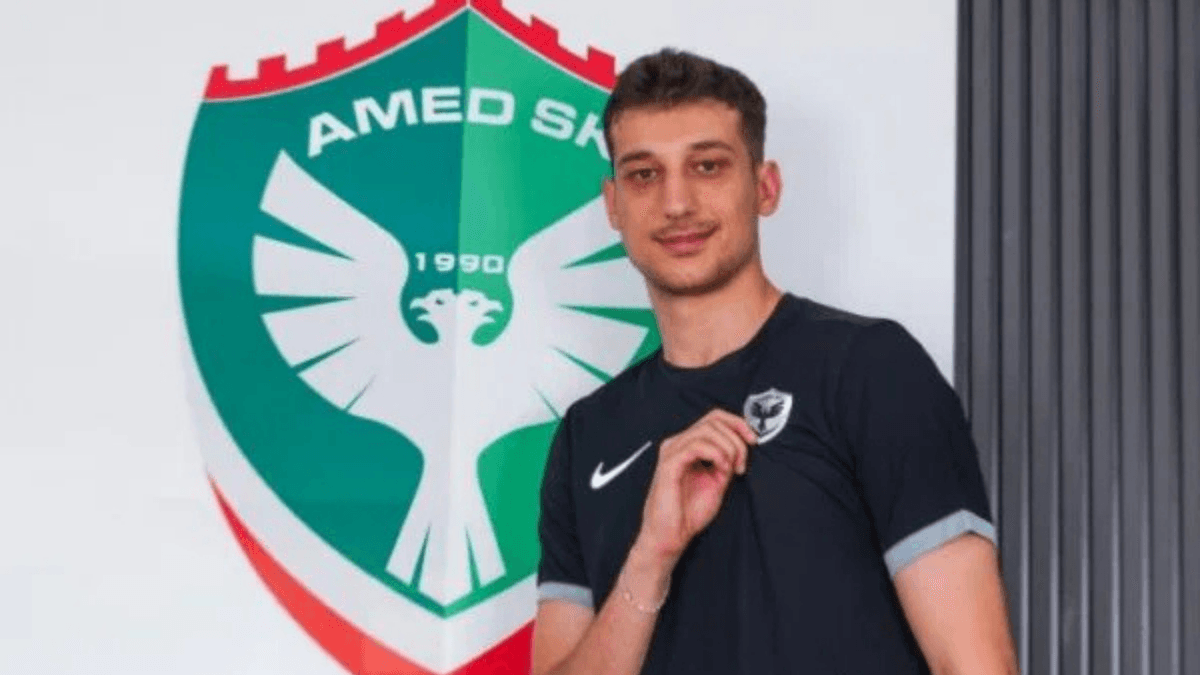 Mustafa Burak Bozan'dan Amedspor taraftarına övgü