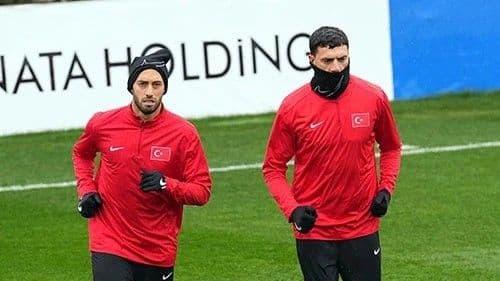 Sinan Akçıl'dan olay iddia: "Hakan ve Merih benim marşımı istemedi!"