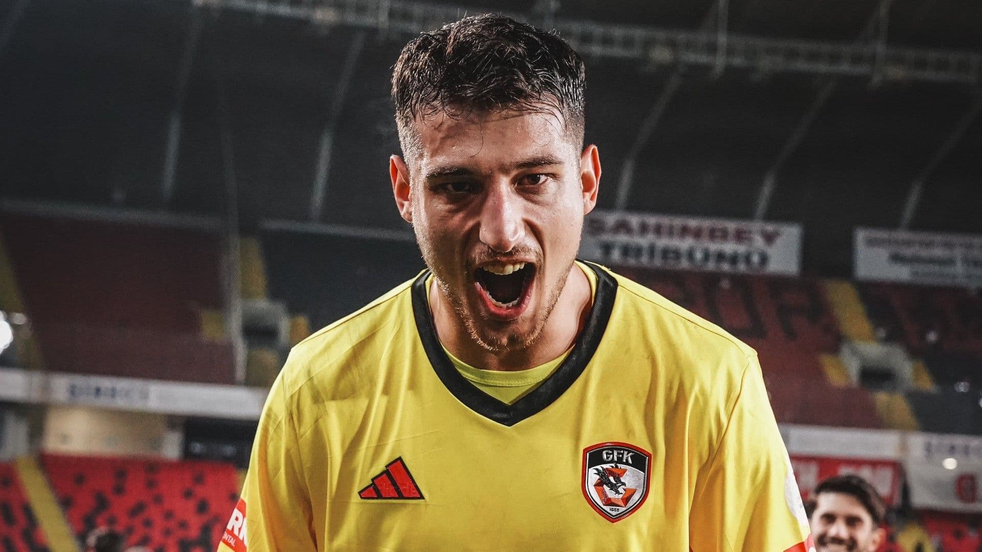Amedspor, Mustafa Burak Bozan ile anlaştı! Sözleşmesini feshetti