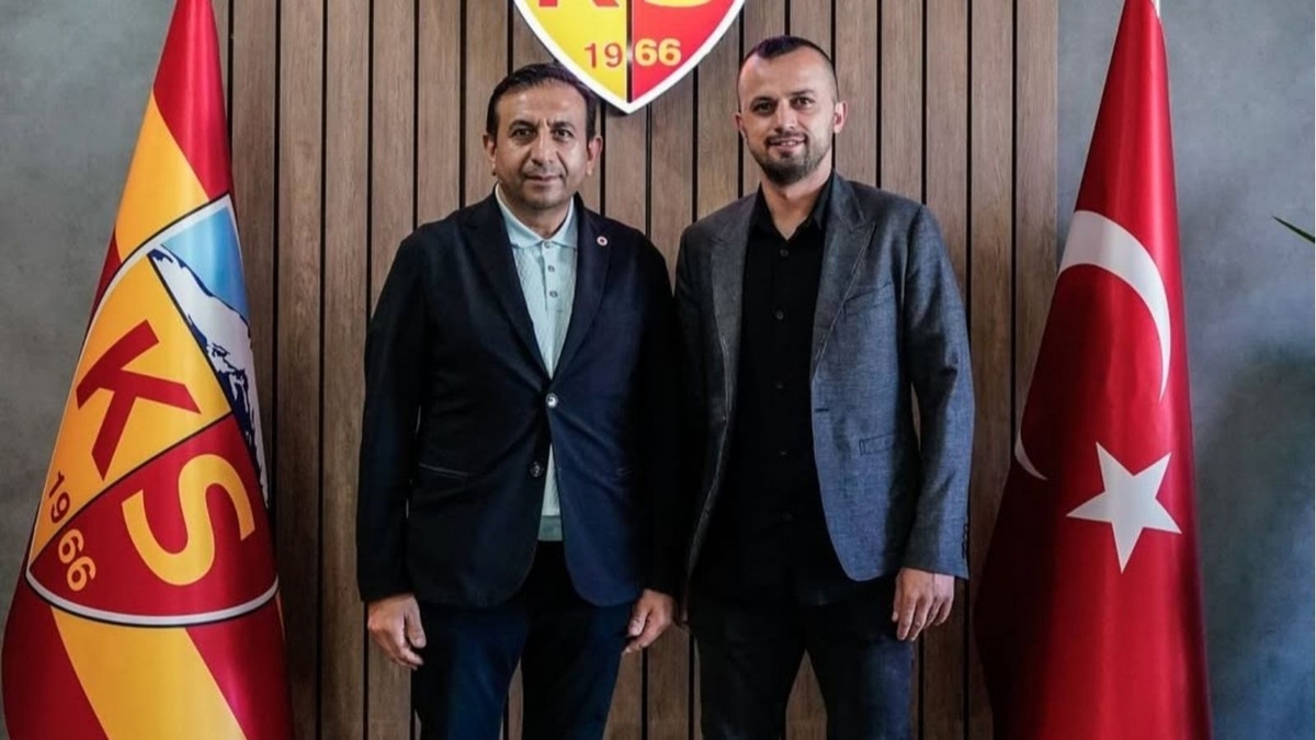 Kayserispor'da İlhan Parlak krizi! Asbaşkanı işaret etti, görevinden istifa etti