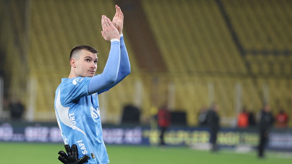 Fenerbahçe kabul etti! İşte Livakovic'e gelen teklif...
