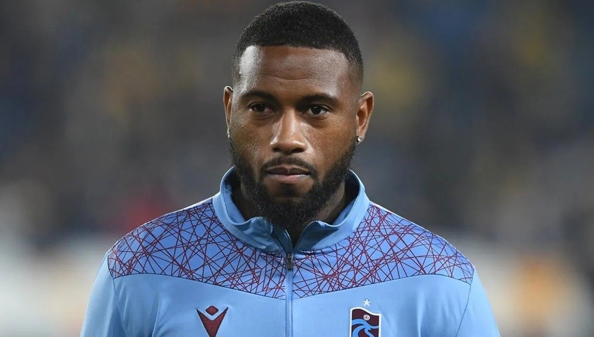 Trabzonspor'un eski futbolcusu Stefano Denswil'in yeni takımı belli oldu