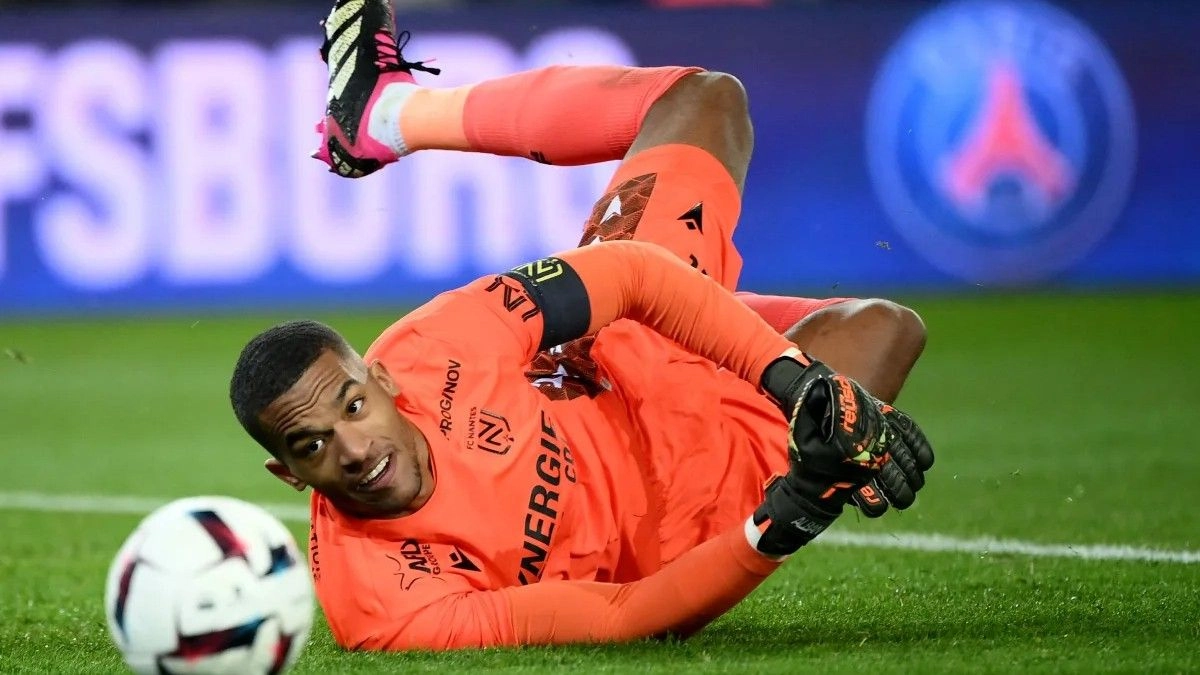 Alban Lafont