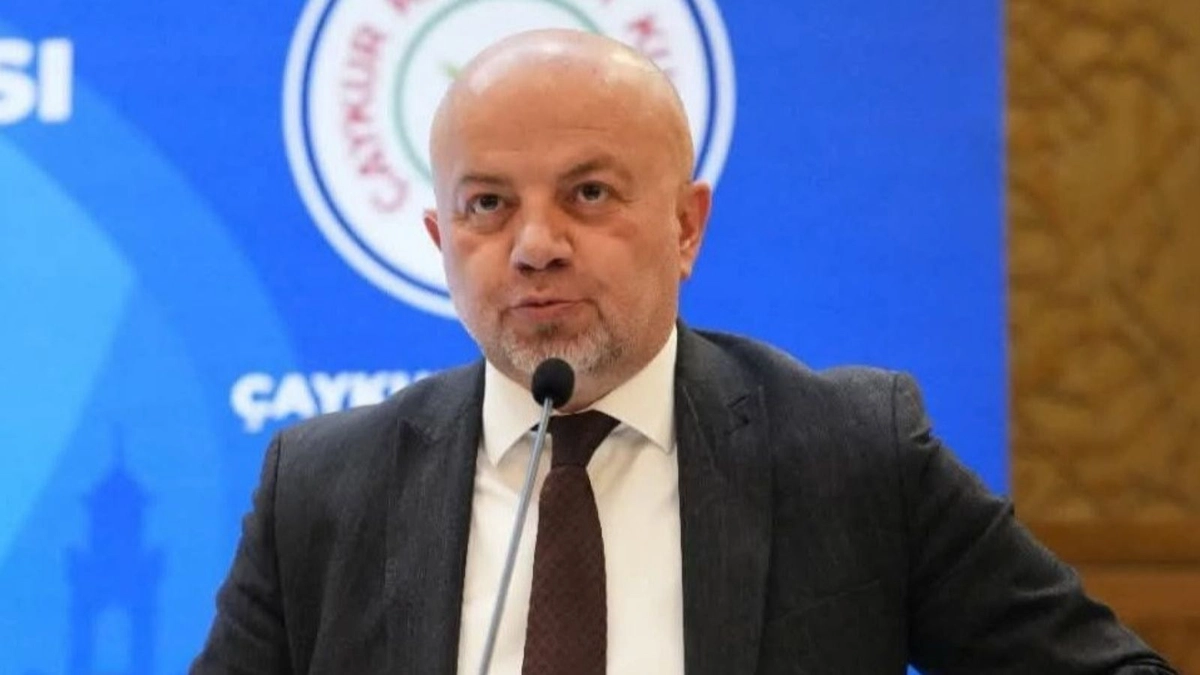 Çaykur Rizespor'da transfer operasyonu devam ediyor! Basın sözcüsünden açıklama...