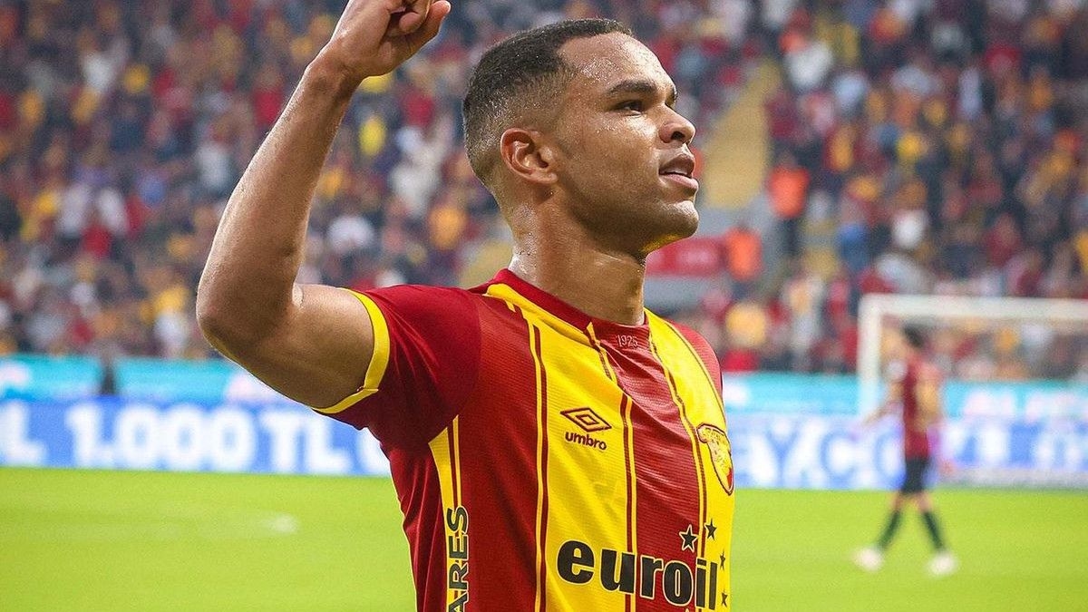Göztepe, 900 bin Euro'ya transfer ettiği Juan'ı tarihi bir rakama sattı