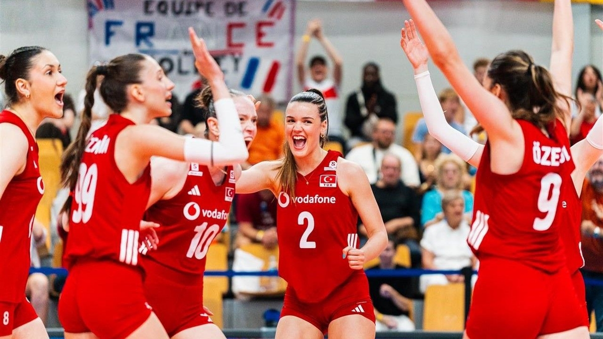 U18 Kadın Milli Takımımız Avrupa ikincisi oldu!