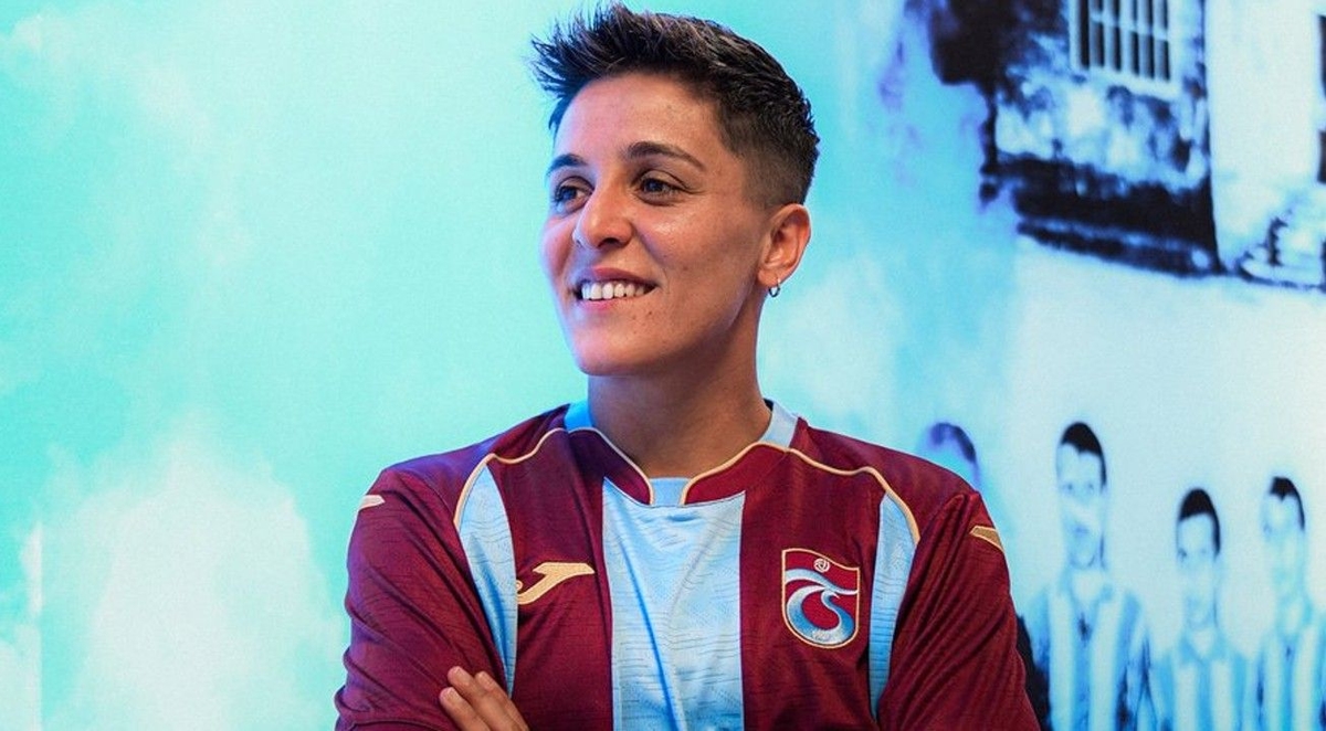 Trabzonspor Kadın Futbol Takımı milli futbolcu Başak İçinözbebek'i transfer etti