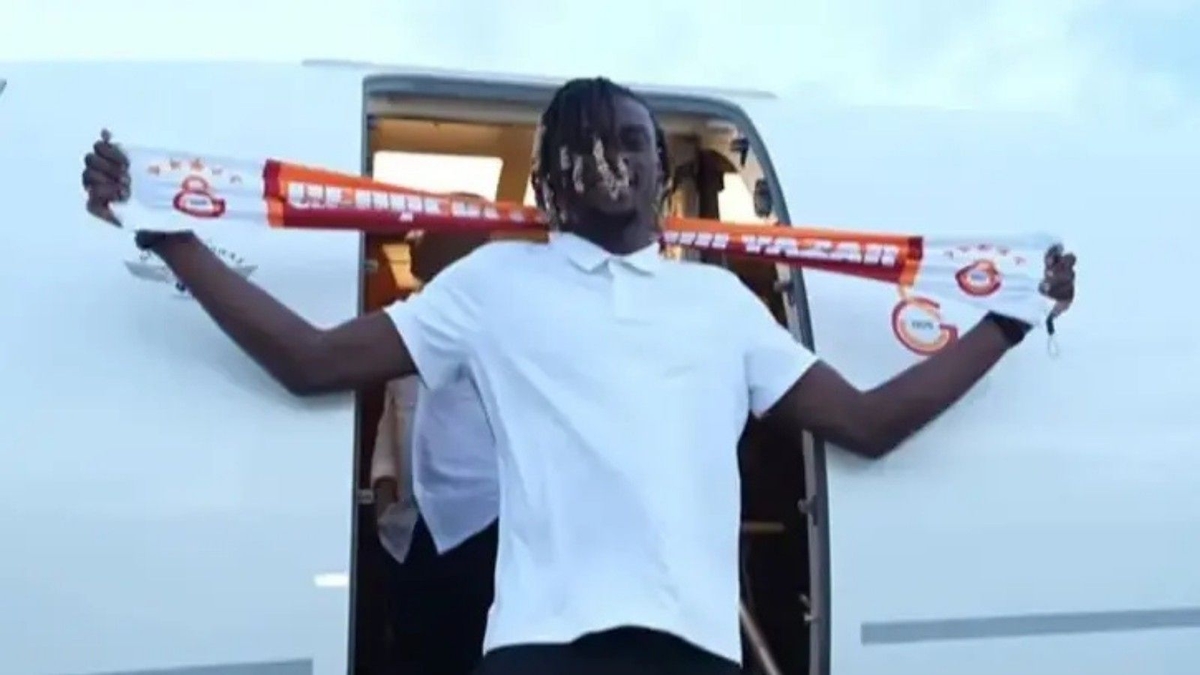 Galatasaray'ın ilk transferi İstanbul'da! Ugochukwu imza için geldi
