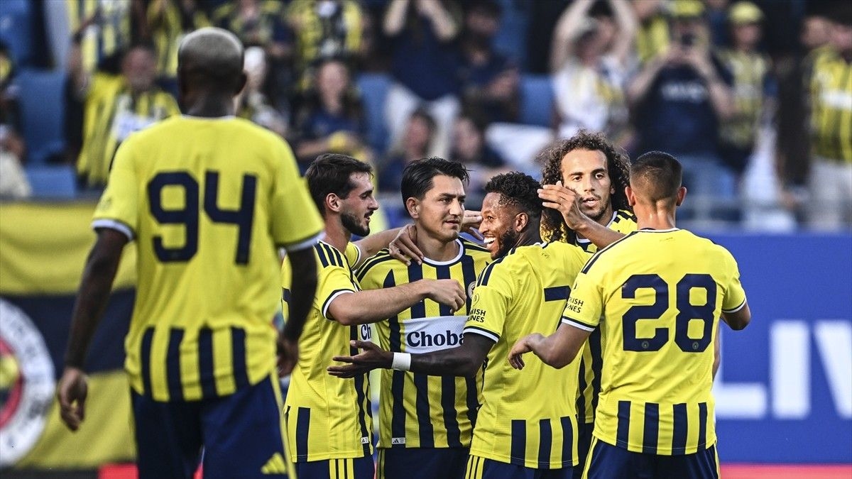 Fenerbahçe-Pogon Szczecin: 4-0 (Maç sonucu-yazılı özet)