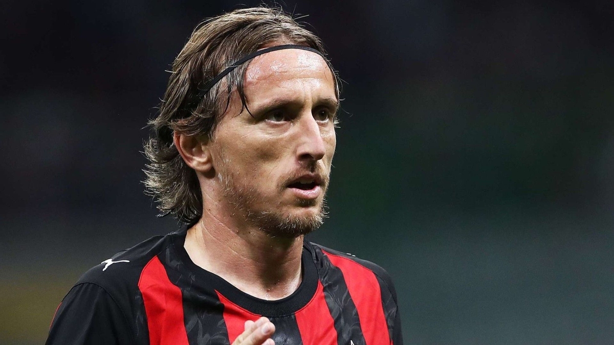 Milan'dan Luka Modric'e yeni kontrat!