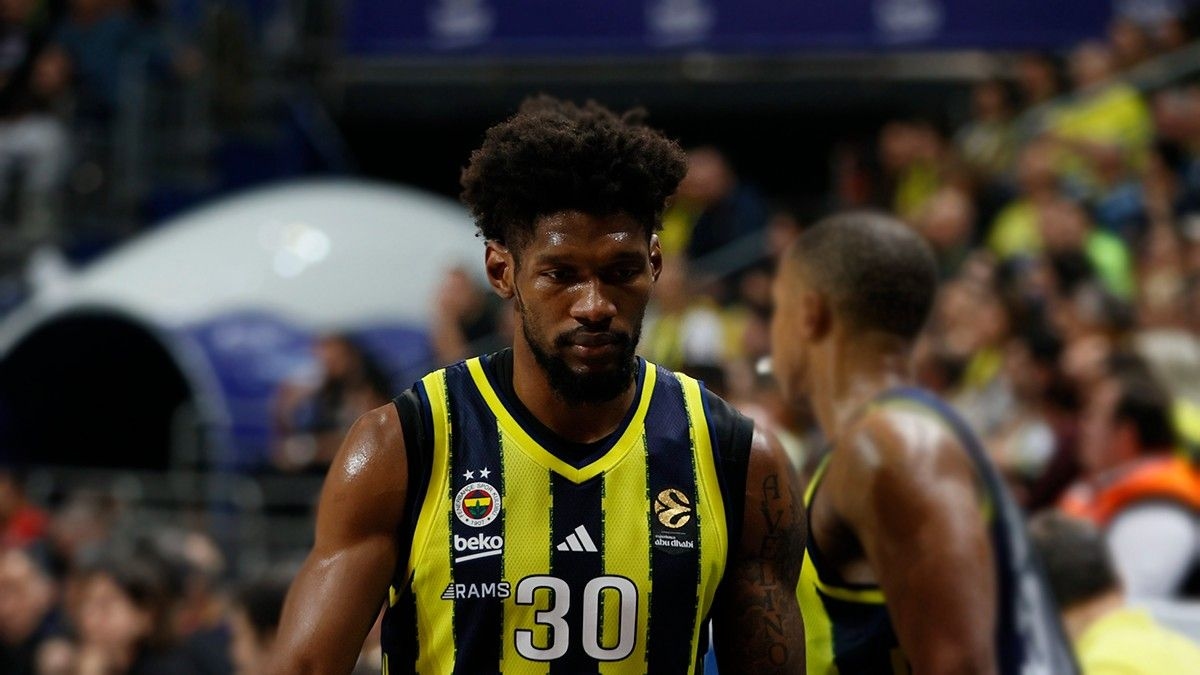Chris Silva 2 yıl daha Fenerbahçe'de!