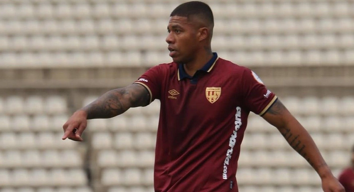 Iğdır FK'den Antalyaspor'a transfer çalımı! Bir adım öne geçti