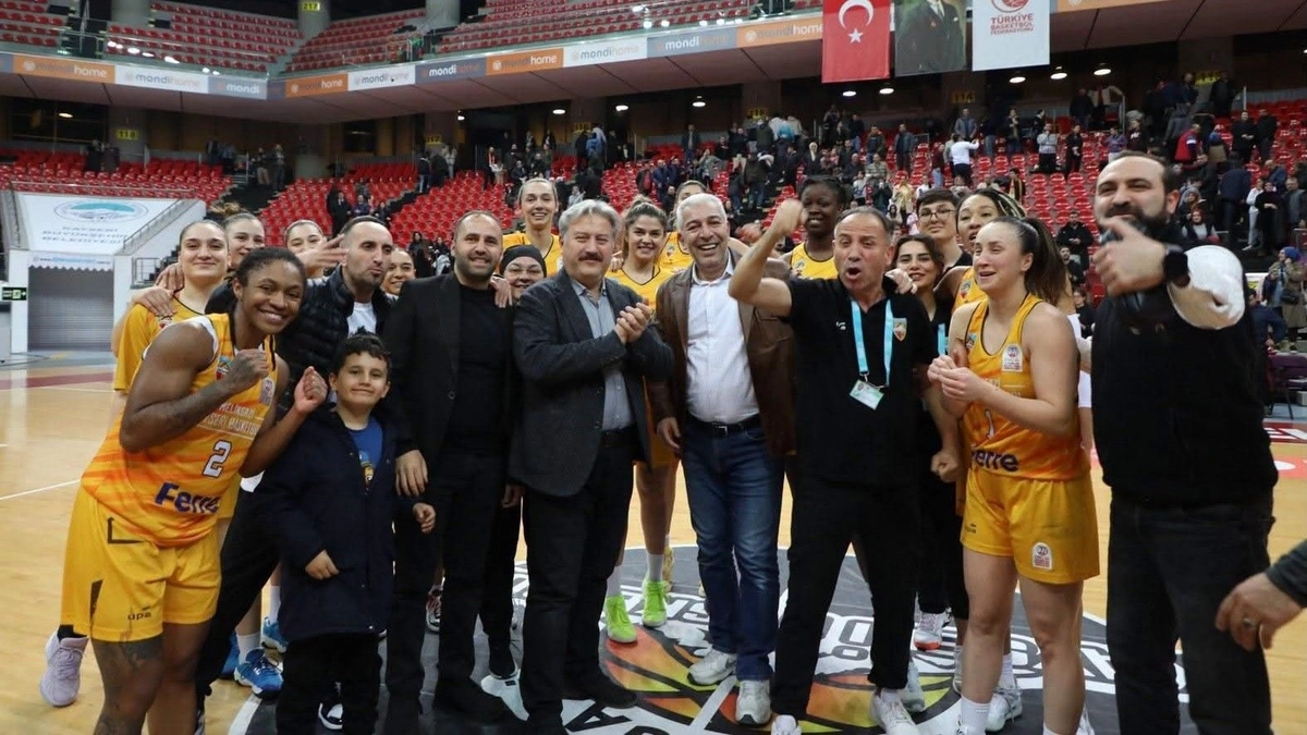 Melikgazi Kayseri Basketbol ligden çekilmeyecek