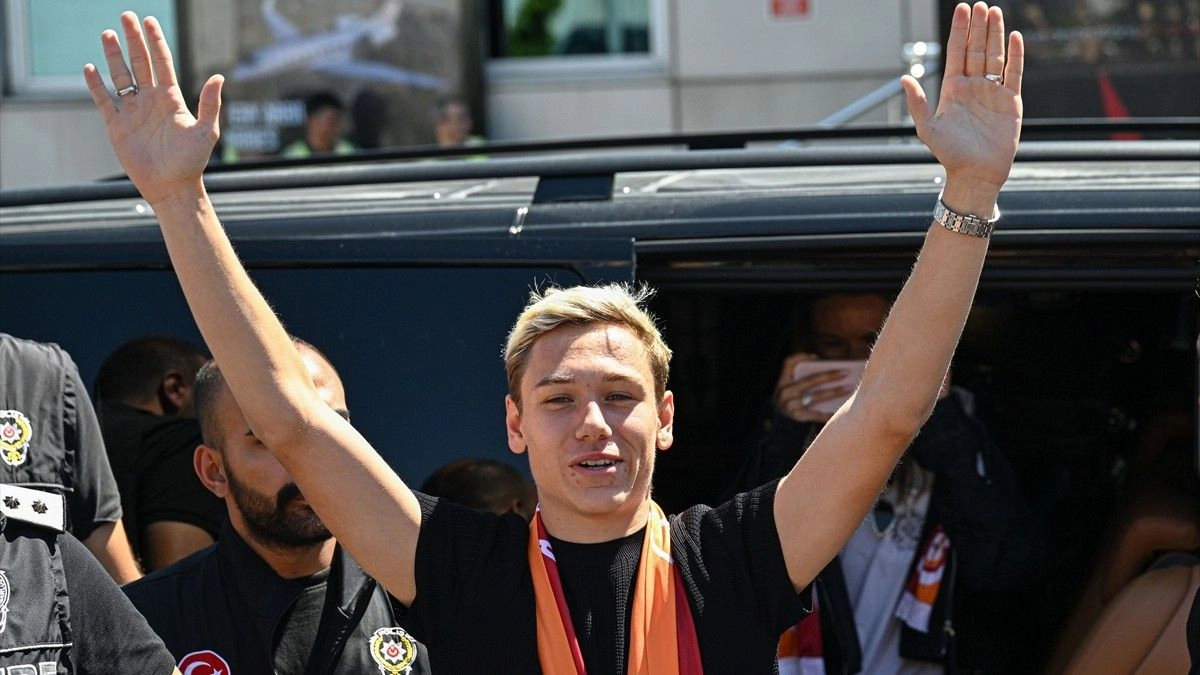 Rus on numara Batrakov'u İstanbul'a getin Galatasaray, golcü transferinde mutlu sona çok yakın