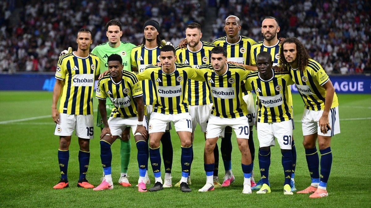 Fenerbahçe'nin Samsunspor maçı kamp kadrosu belli oldu! Yeni transfer ayağının tozuyla...