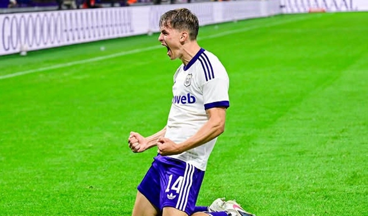 Trabzonspor'da Fatih Tekke'nin gönderdiği Danylo Sikan, Anderlecht'te yeni sezona fırtına gibi girdi