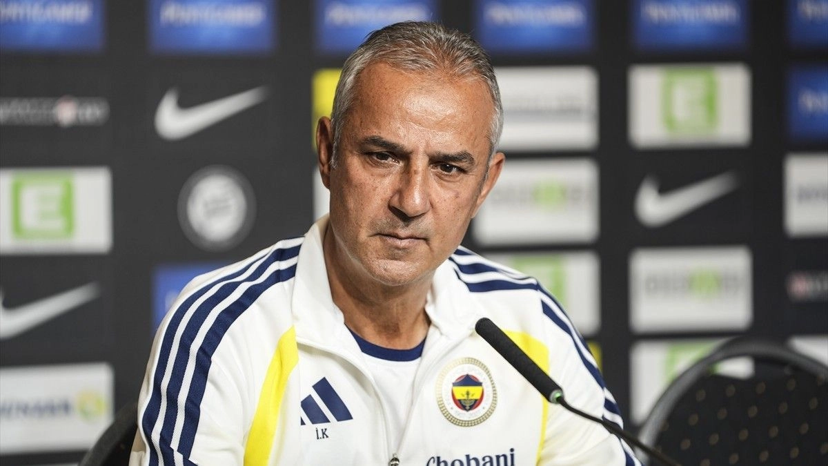 Fenerbahçeli yıldız takımdan ayrılıyor mu? İsmail Kartal: "Yönetim ile arasında bazı şeyler var"