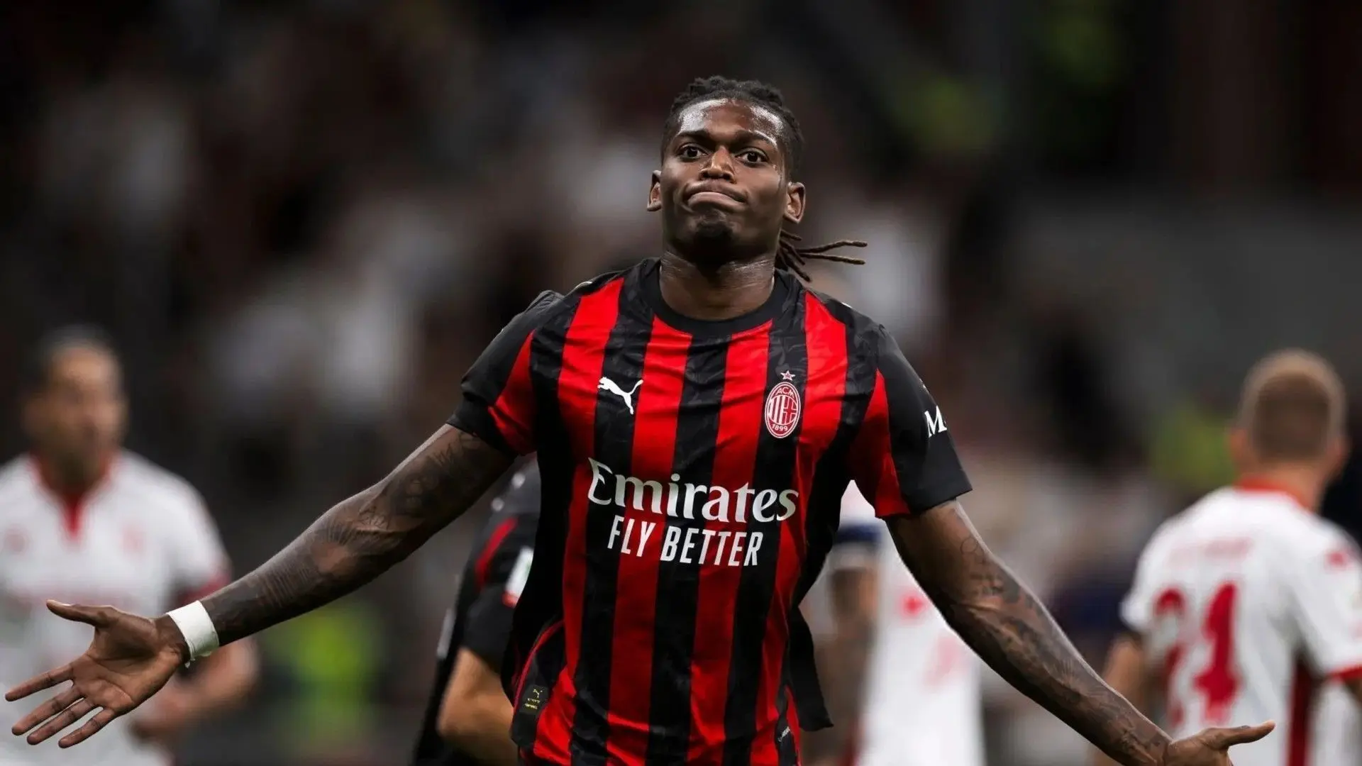 Milan, Galatasaray'ın Leao için yaptığı 40 milyon Euro'luk teklife cevap verdi