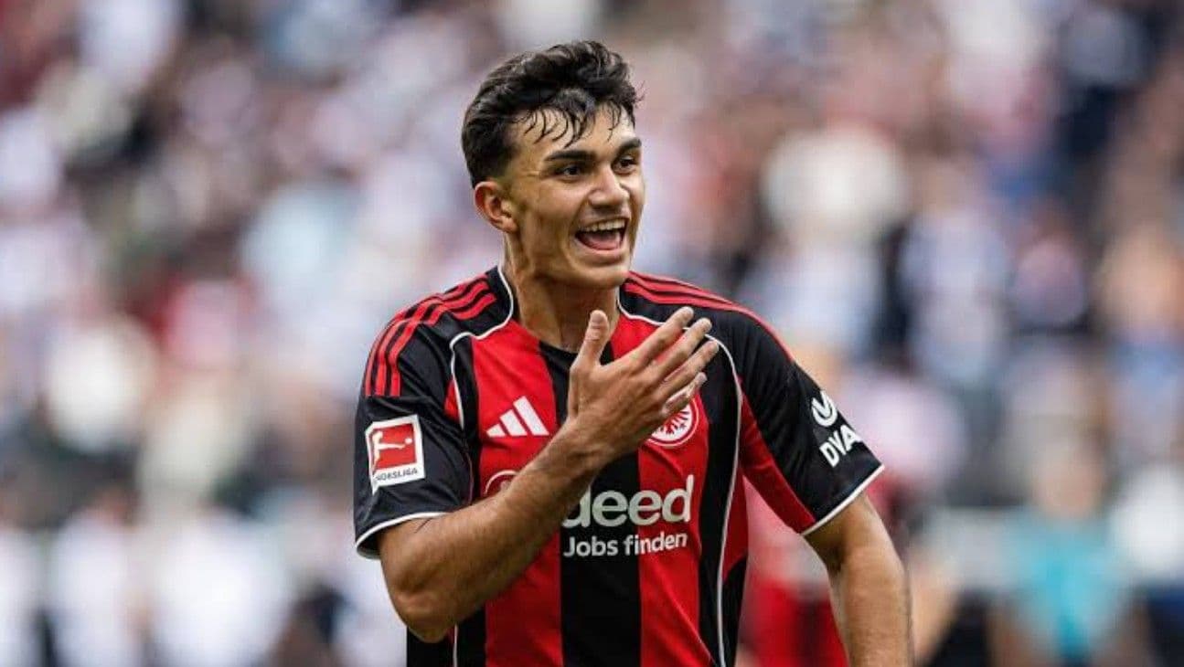 Eintracht Frankfurt'tan Can Uzun'un geleceğiyle ilgili açıklama