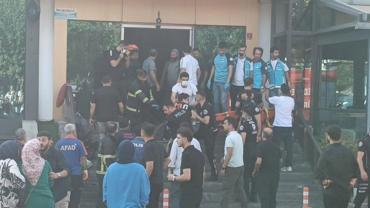 Batman’da spor salonunda yangın: 2 ölü, 1'i ağır 9 yaralı