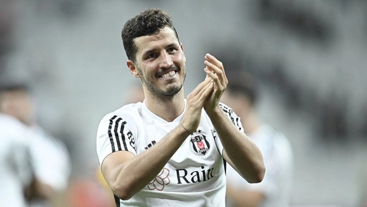Salih Uçan imzayı attı! İşte yeni takımı...