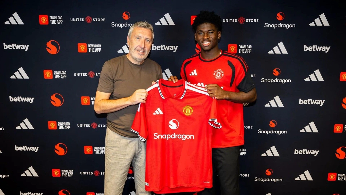 Carlos Baleba, Manchester United'da!