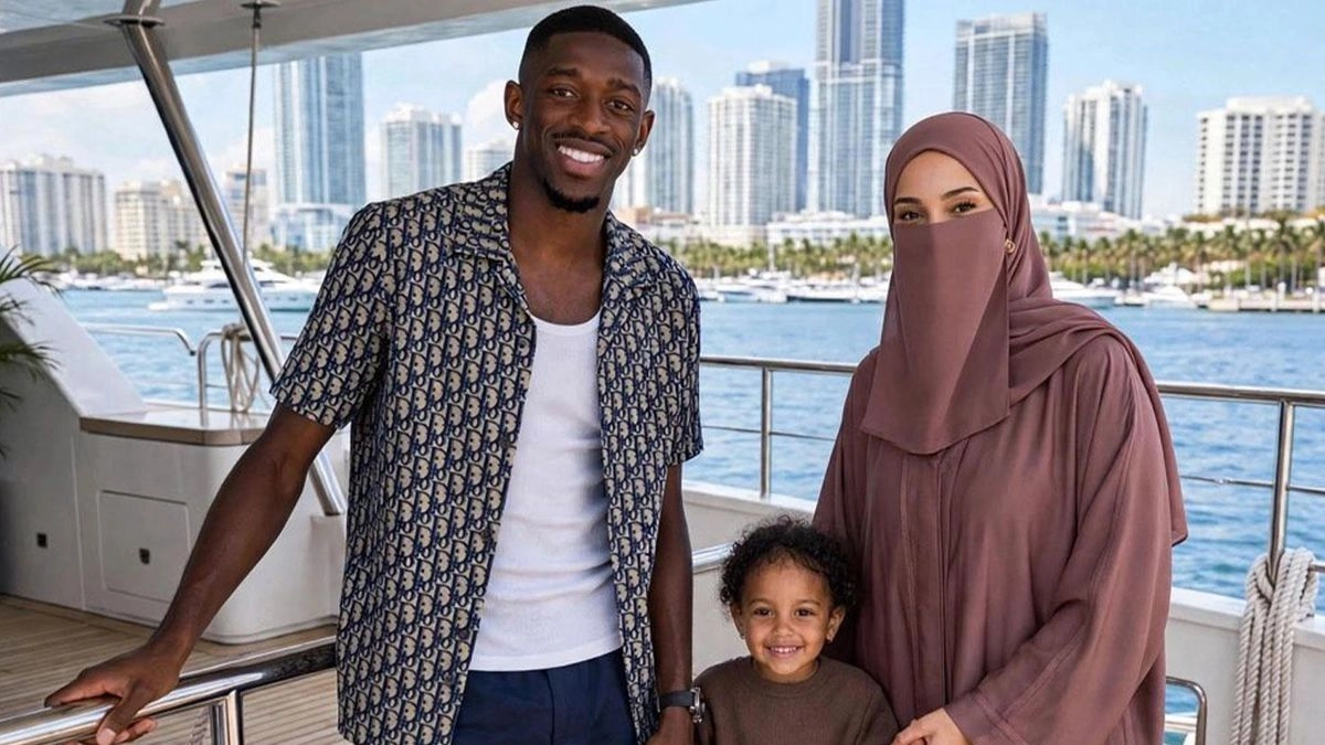 Dembele eşinin peçe tercihini anlattı: Güzel yüzüm...