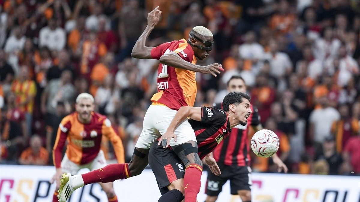 Süper Lig'de sezonun ilk golü Victor Osimhen'den geldi!