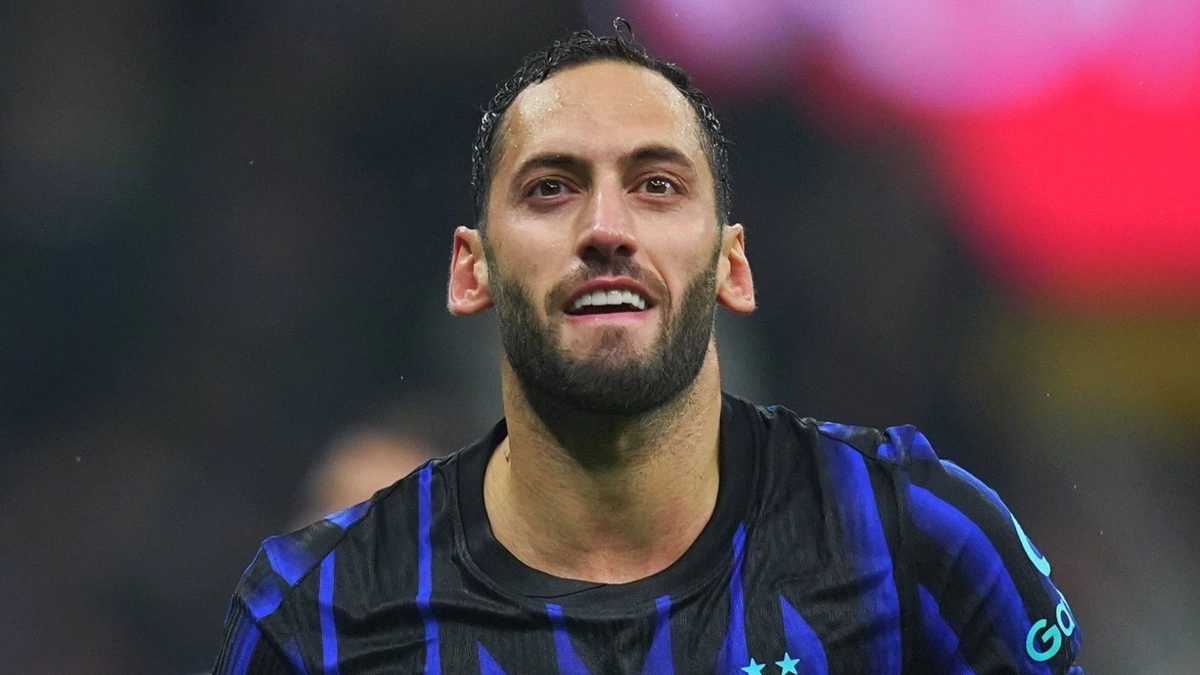 Hakan Çalhanoğlu sezona müthiş golle başladı!