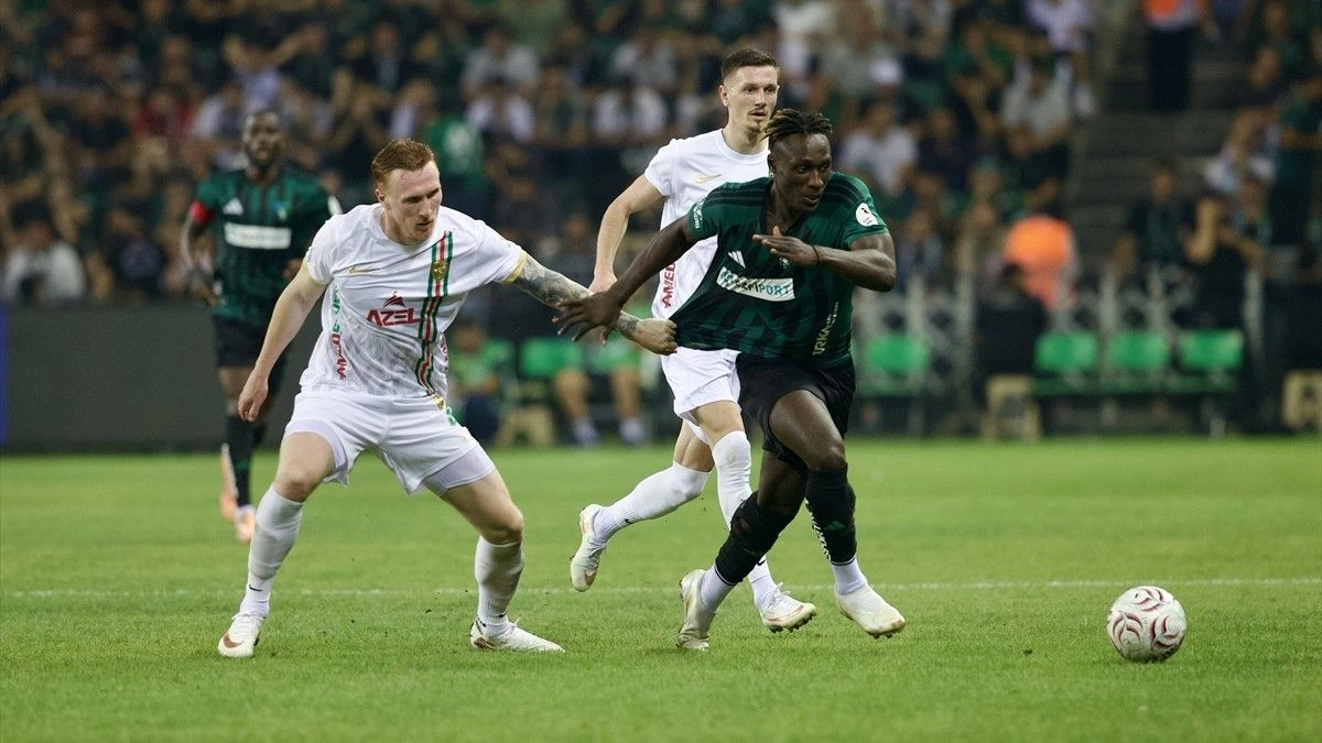 (ÖZET) Kocaelispor: 1 - Amedspor: 0 MAÇ SONUCU