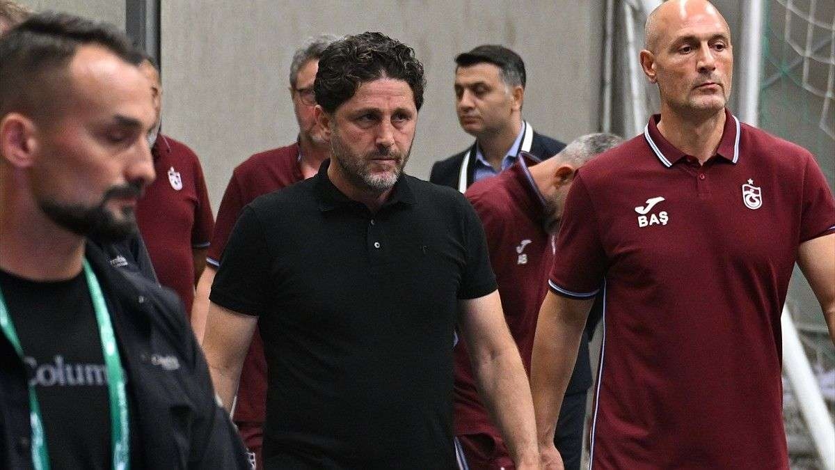Fatih Tekke istifa etti! "Tamamen kovulmalık kadro" demişti