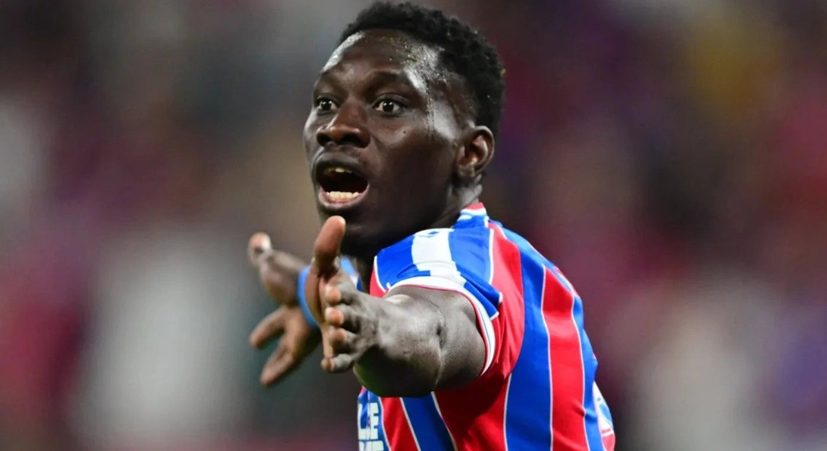 Galatasaray ile anlaştığı iddia edilen Ismaila Sarr için hocasından resmi açıklama geldi