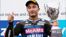 Can Öncü’den Britanya Supersport’ta zafer!