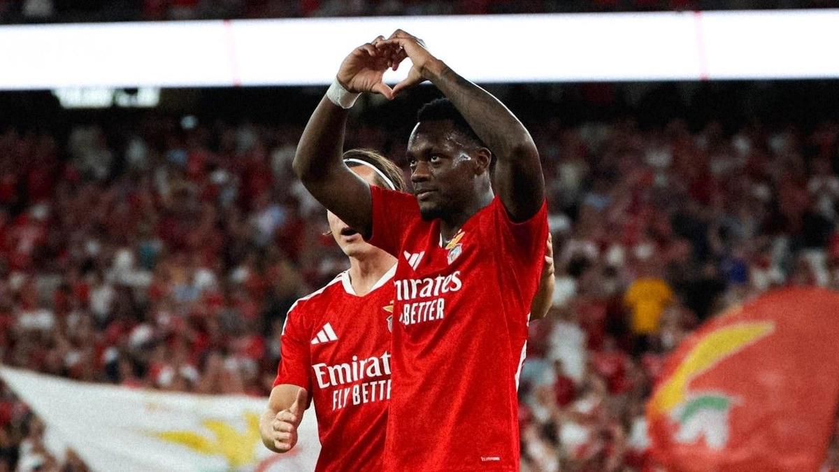 Benfica, Hearts'e gol oldu yağdı! Jhon Duran siftah yaptı