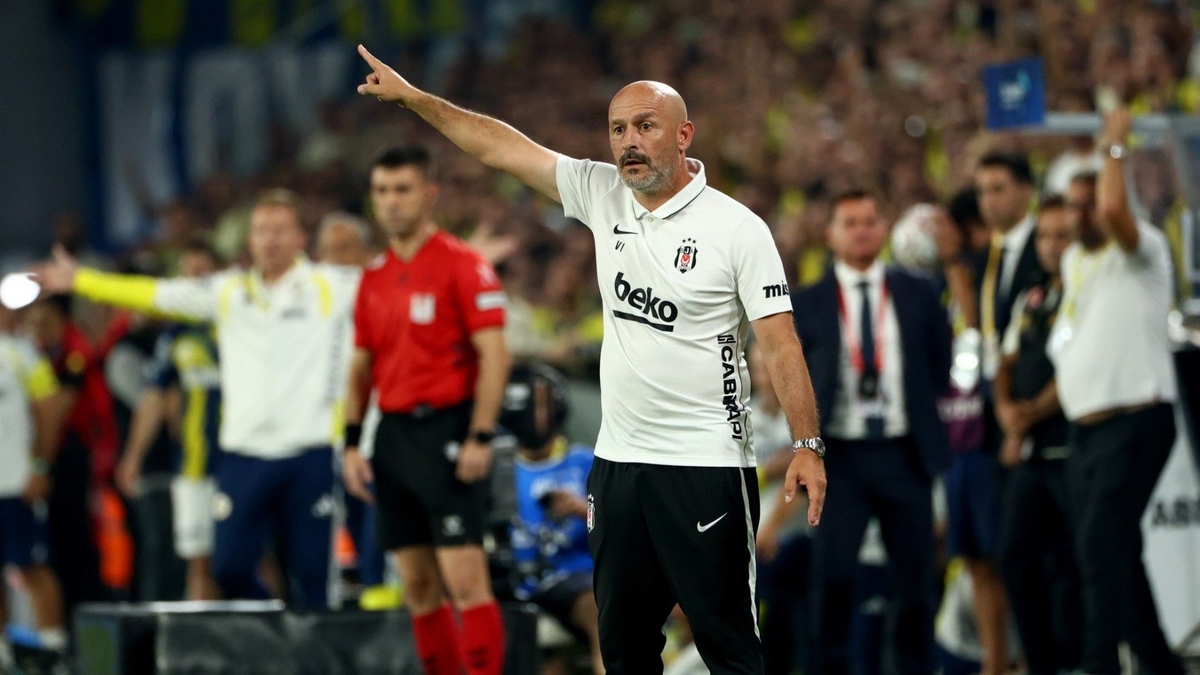Vincenzo Italiano ilk derbisinden zaferle ayrıldı