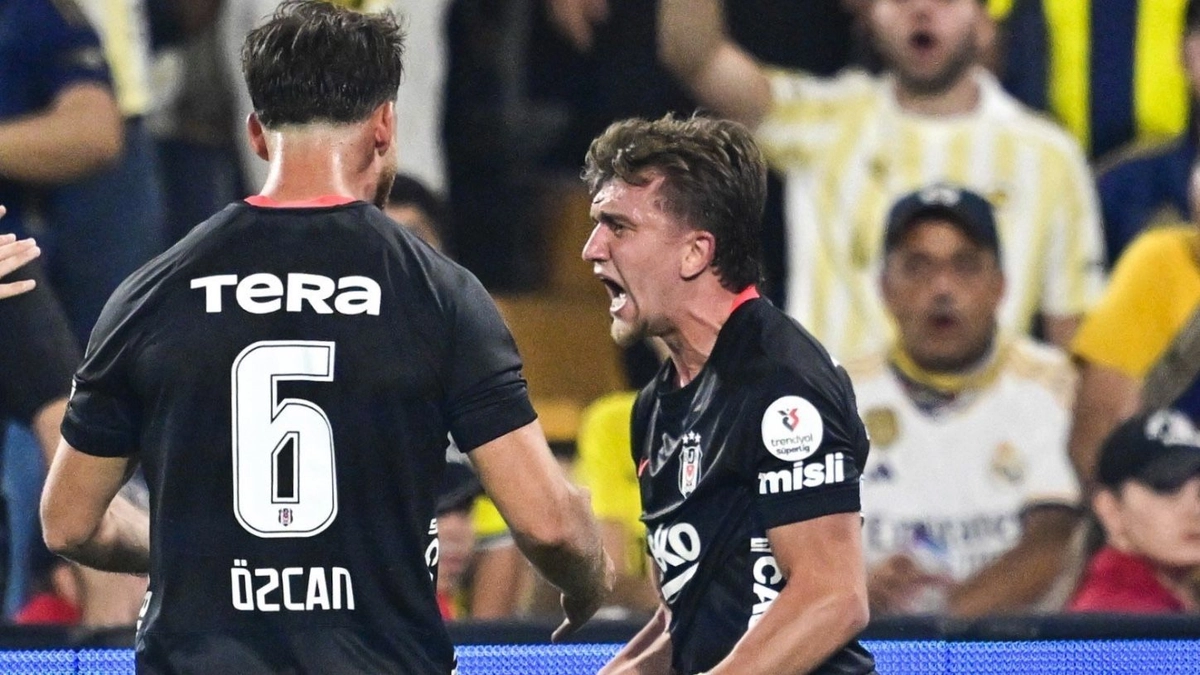 Beşiktaş'ın derbide golünü atmıştı! Oyuna devam edemedi...