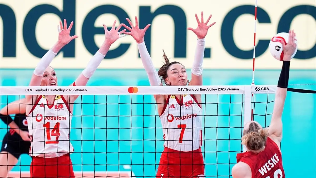 Hande Baladın: "Finaldeyiz Türkiye!"