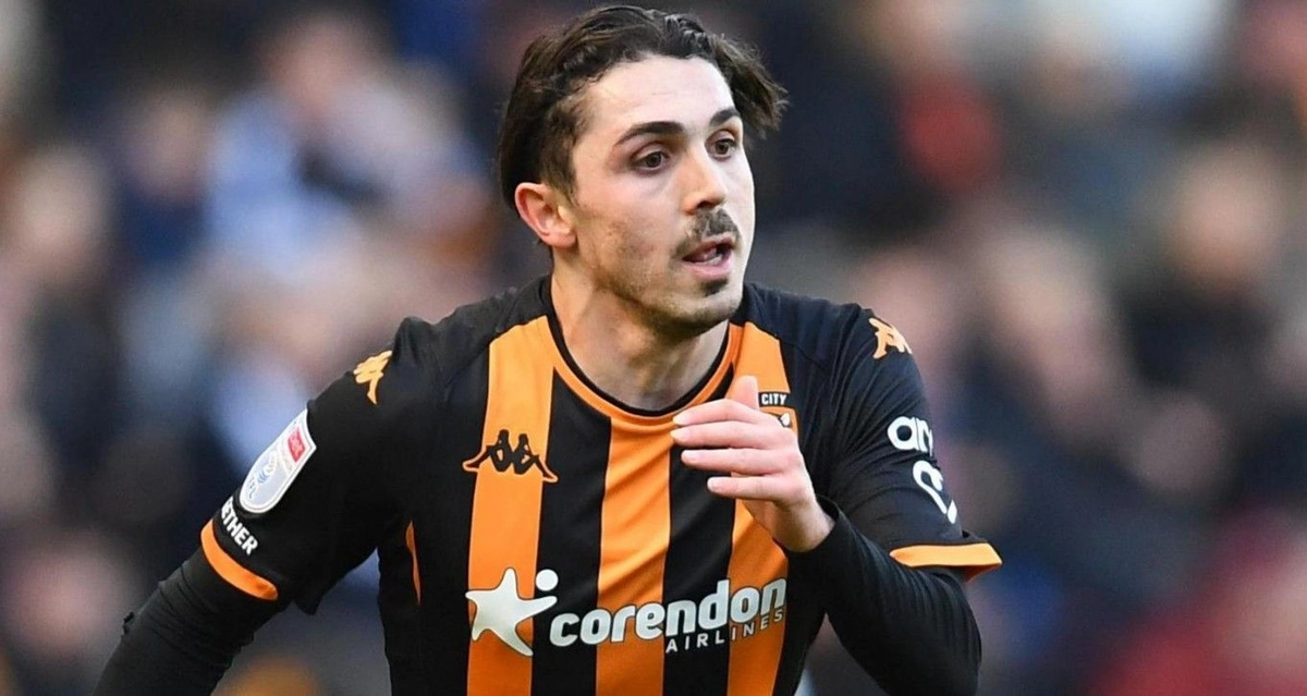 Hull City'den Abdülkadir Ömür kararı