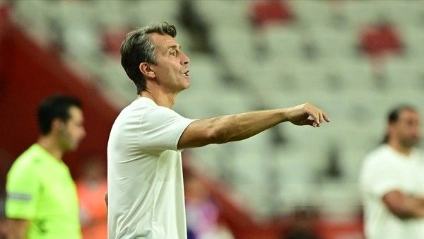 Antalyaspor'dan Bülent Korkmaz açıklaması: Yollar ayrıldı